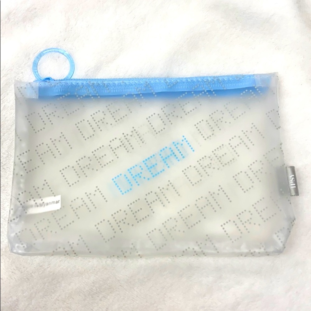 IPSY January 2021 Clear Dream Print Makeup Bag - Picture 1 of 6